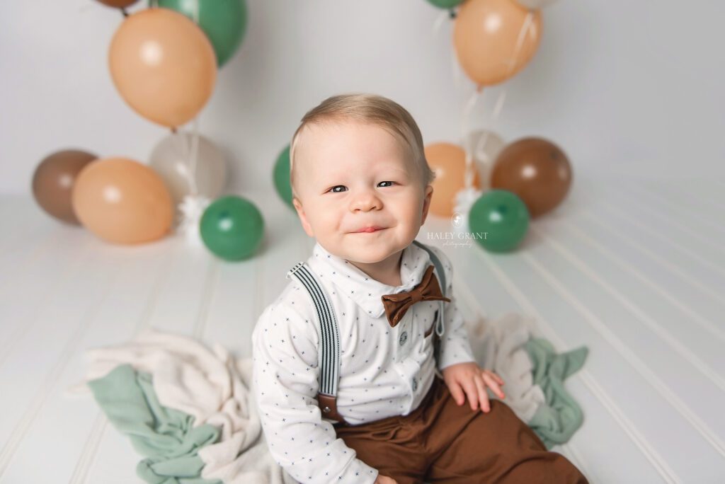 Cake Smash Photos in Austin