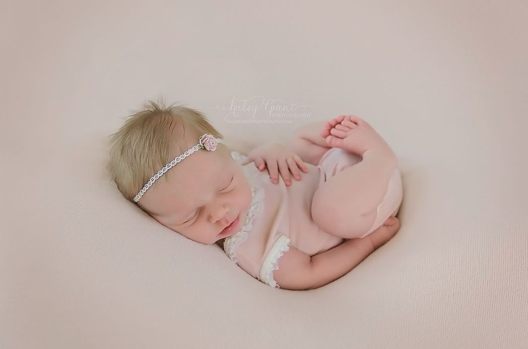 Newborn Photographer Cedar Park and Round Rock Texas