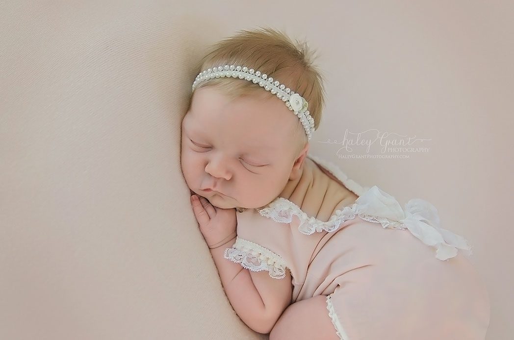 Newborn Photographer Cedar Park and Round Rock Texas