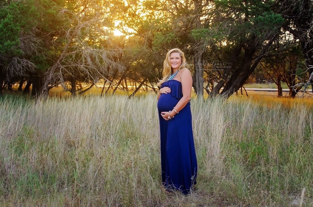 Best Maternity and Pregnancy Photographer Austin Texas Haley Grant Photography