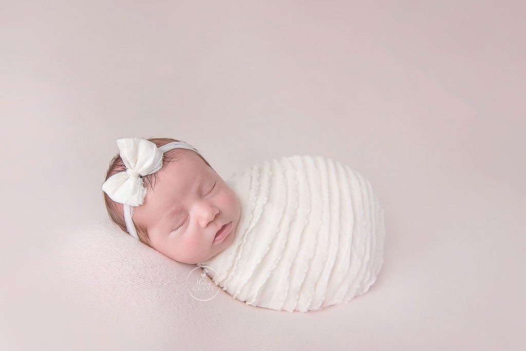 Austin Newborn Baby Photographer Haley offers affordable