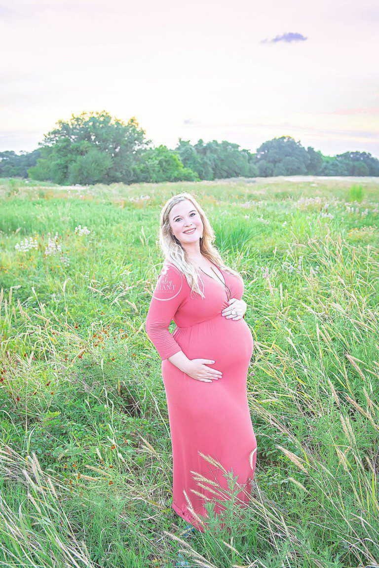 Outdoor Maternity Photographer Austin Texas · Newborn